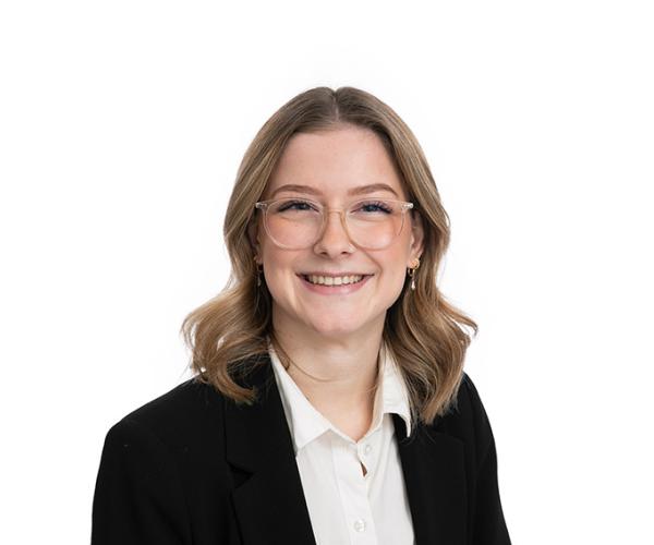 Isler Laura Notariatssekretärin